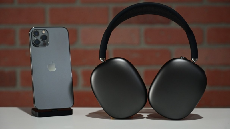 Best Headphones for Apple Users